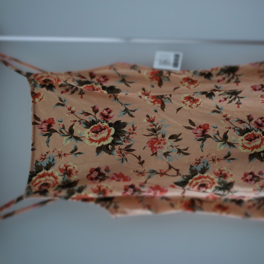 NEW Urban Outfitters floral dress Size Medium